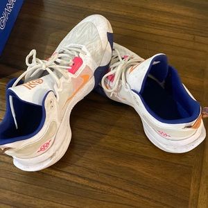 Nike men’s shoes size 11